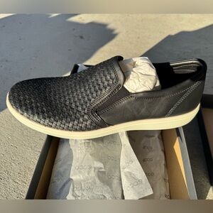ECCO Men's Black Slip-On Shoes